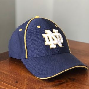 Under Armour Notre Dame Fighting Irish Cap Hat Size MD/LG
